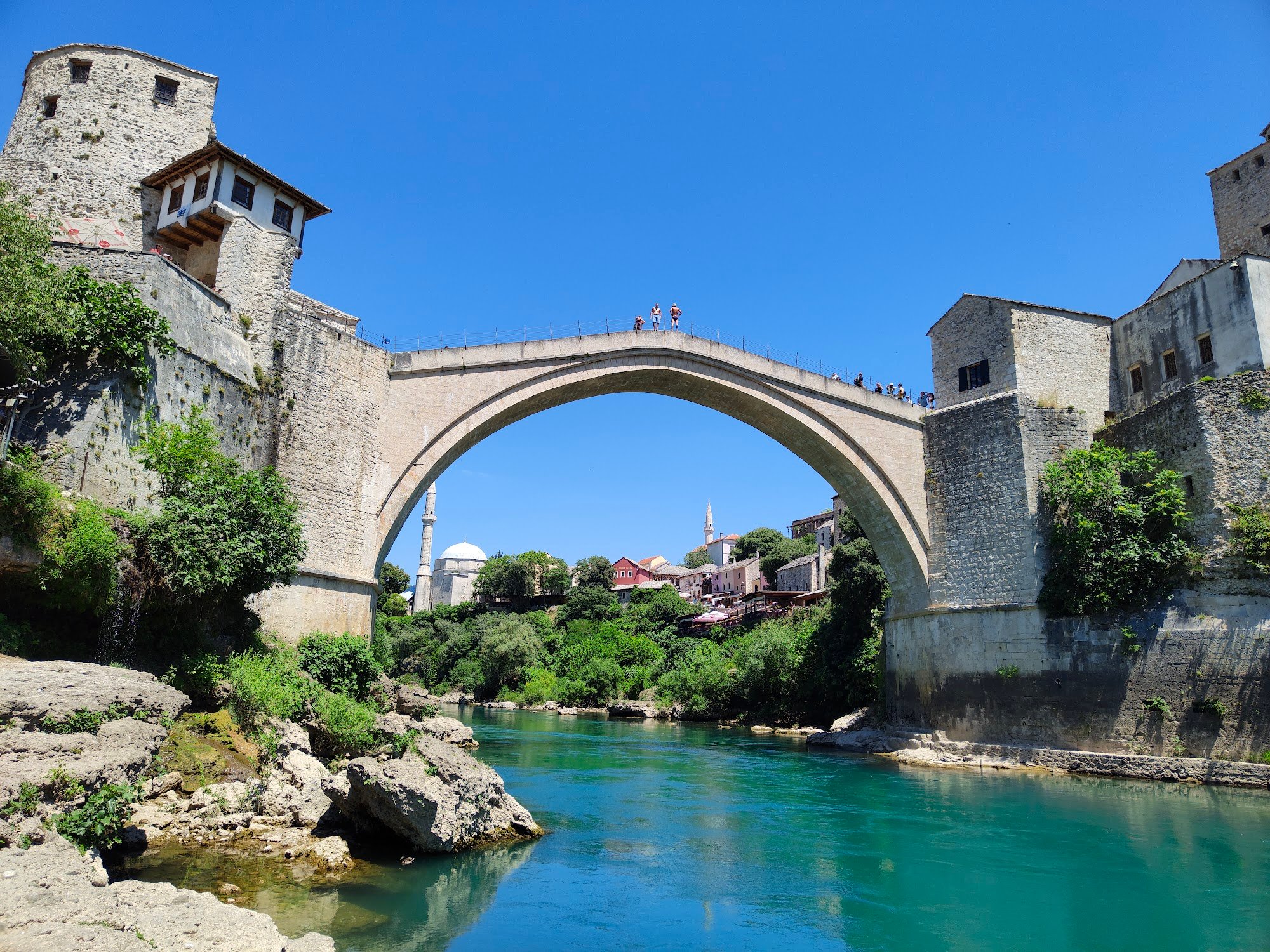 Historische Brücke mit atemberaubender Aussicht