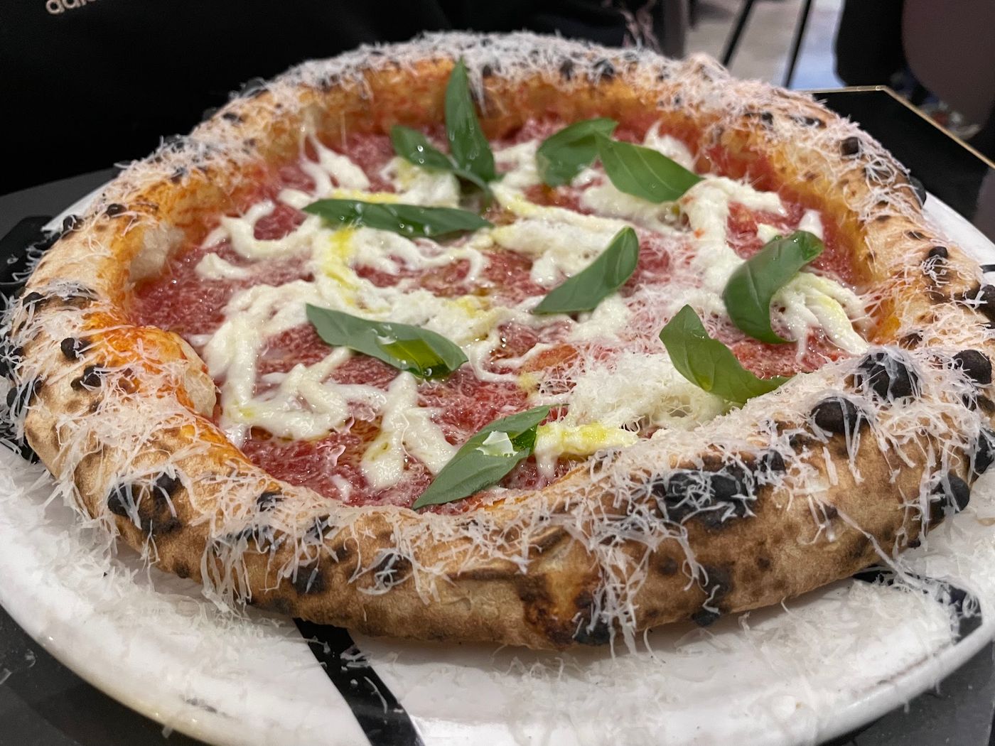 Neapolitanische Pizzen mit modernem Twist