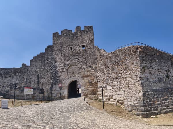 Historisches Schloss mit atemberaubender Aussicht