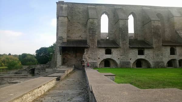 Mittelalterliche Ruinen erkunden