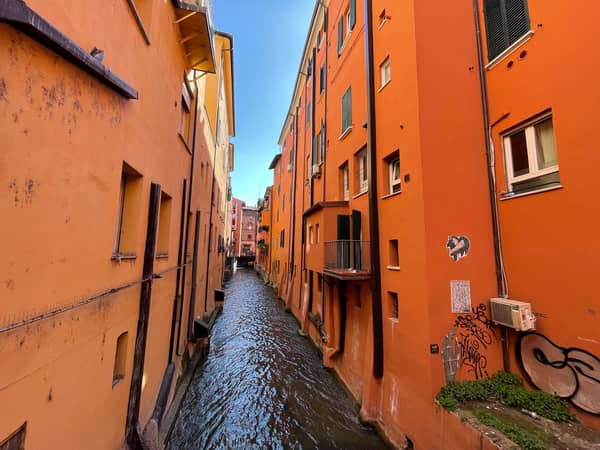 Bolognas verstecktes Kanaljuwel