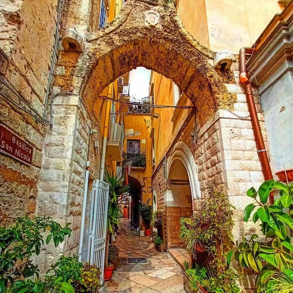 Historisches Herz von Bari entdecken