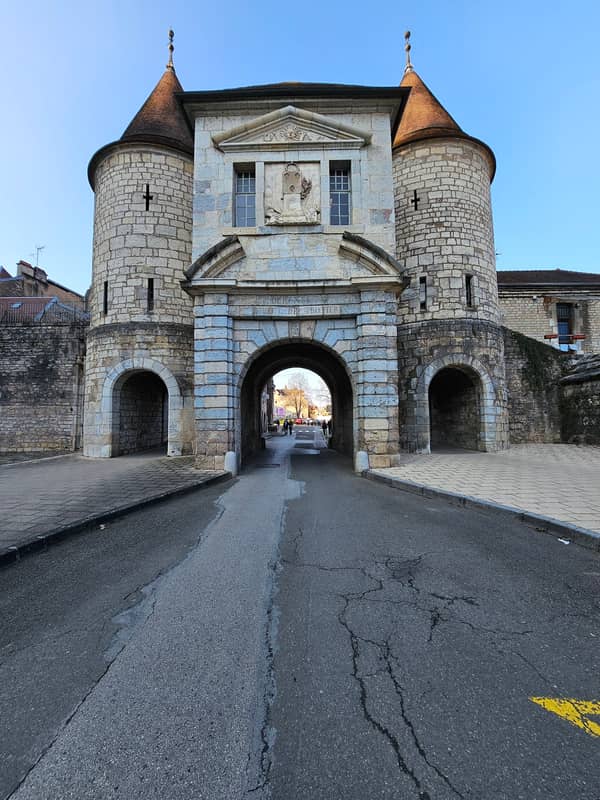 Historische Spaziergänge durch Besançon