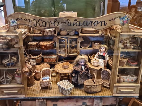 Miniaturwelten im Puppenhausmuseum