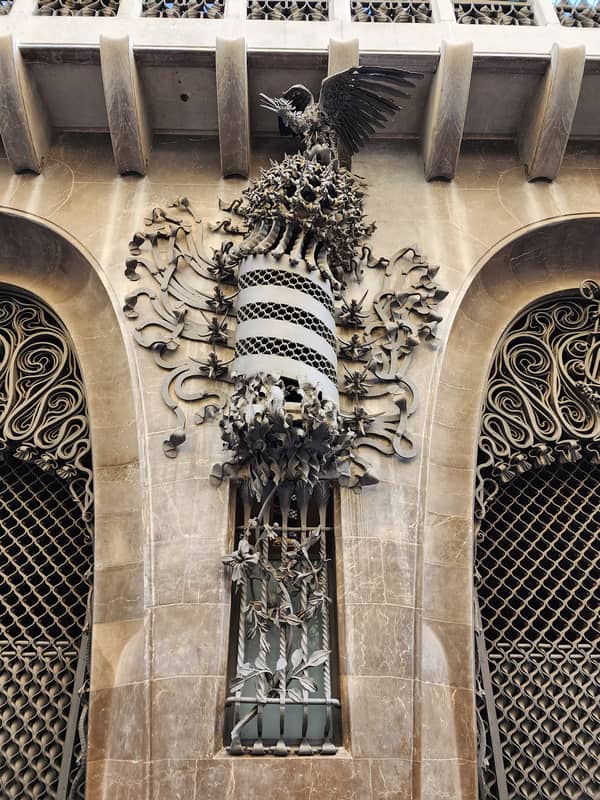 Gaudís frühes architektonisches Meisterwerk
