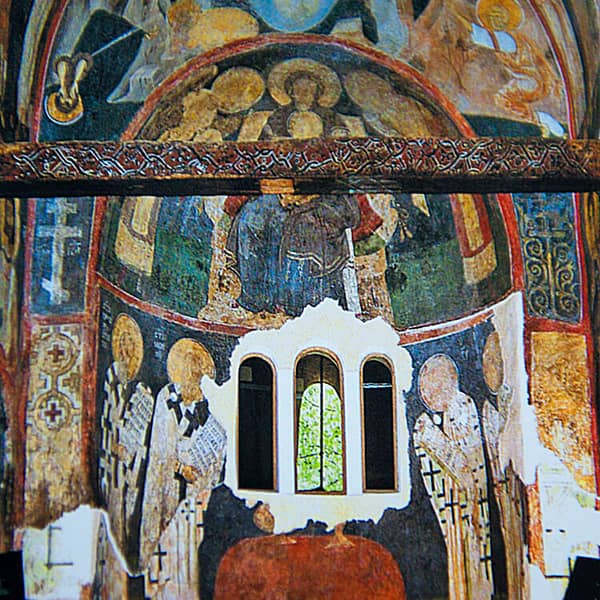 Jahrhundertealte Fresken bewundern