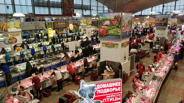 Tauche ein in Minsks Markttreiben