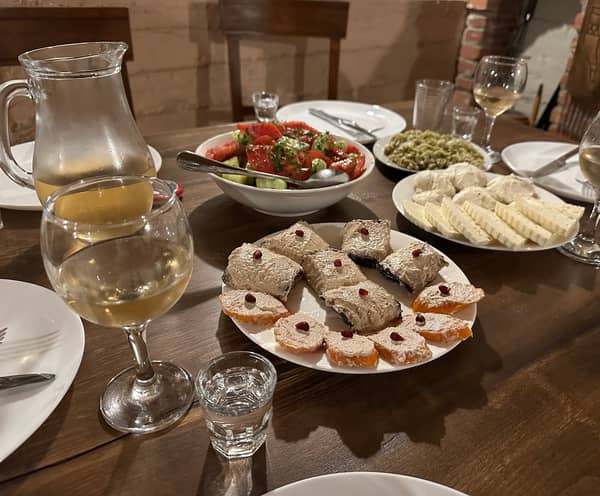 Authentische georgische Weinkultur erleben